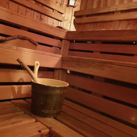 Haus Anderl アパートホテル